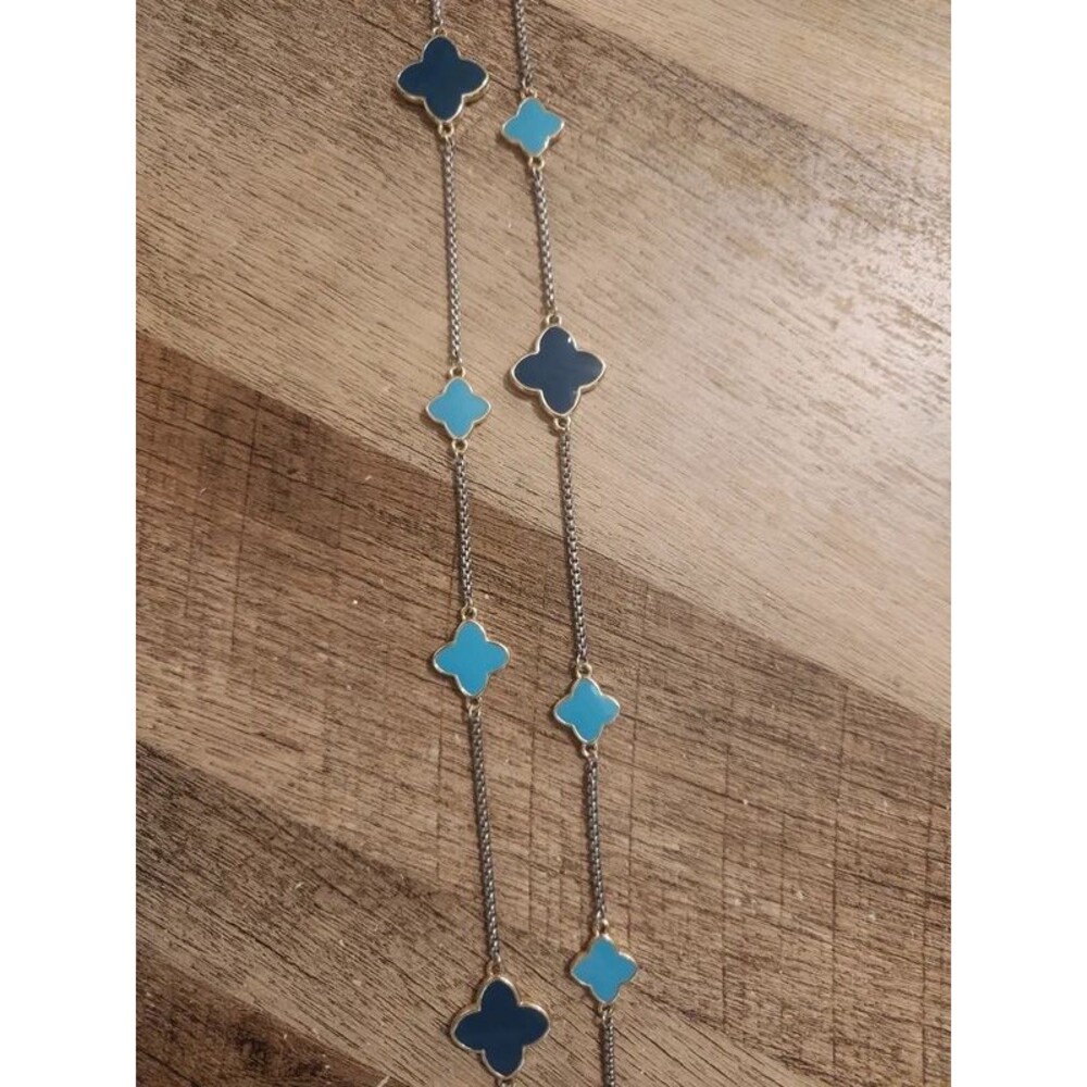 Long 90s Style Silvertone Necklace